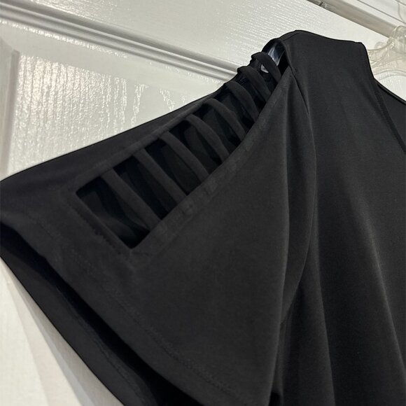 NWT Michael Kors Black Lattice Sleeve Plus Size Top - 3X. - Picture 2 of 4